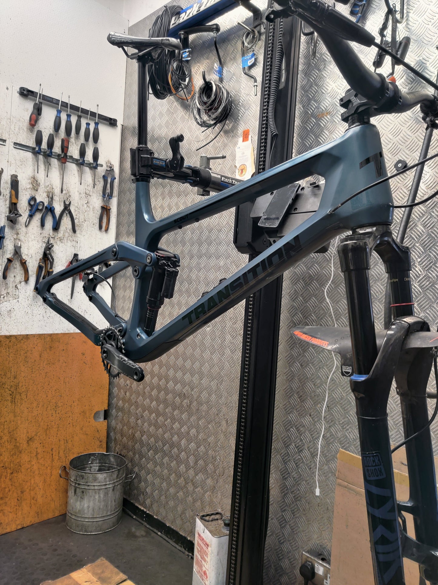 Suspension Pivot Service - Ross Cycles Caterham
