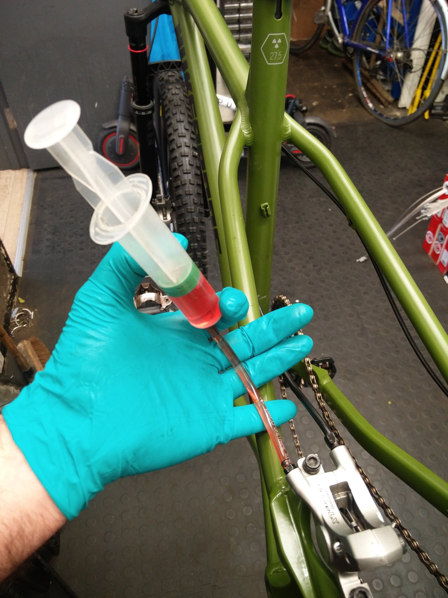 Brake Service Hydraulic Disc - Front & Rear - Ross Cycles Caterham