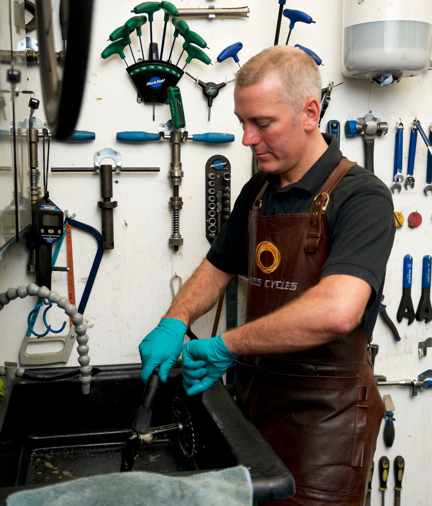 Silver Gear Service - Ross Cycles Caterham