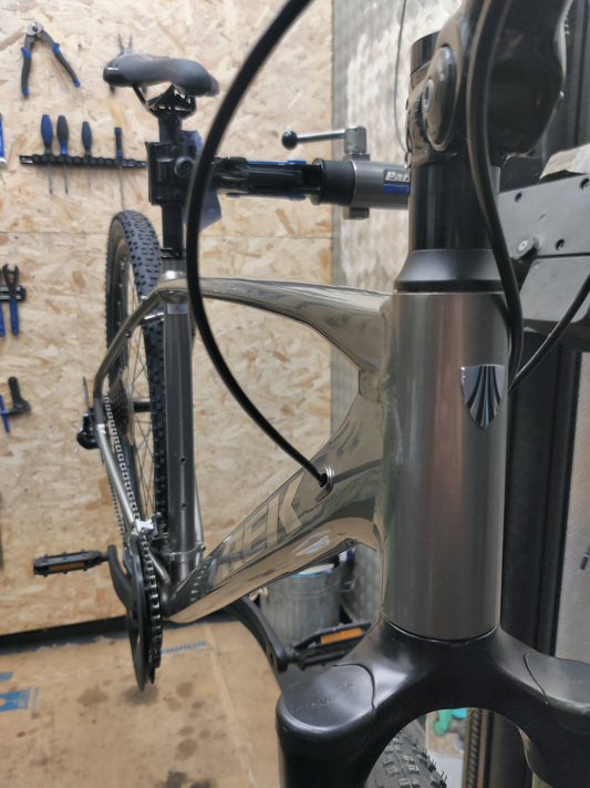 Trek Dual Sport 7 USED BIKE - Ross Cycles - Caterham Bicycle Servicing and Shop